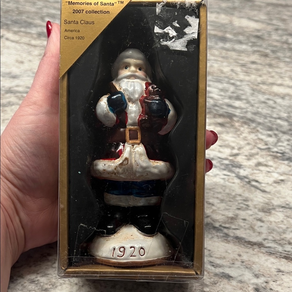 🇺🇸 $5 🇺🇸 Santa Claus America 1920 Ornament from 2007 Walmart Collection in box - Picture 1 of 4